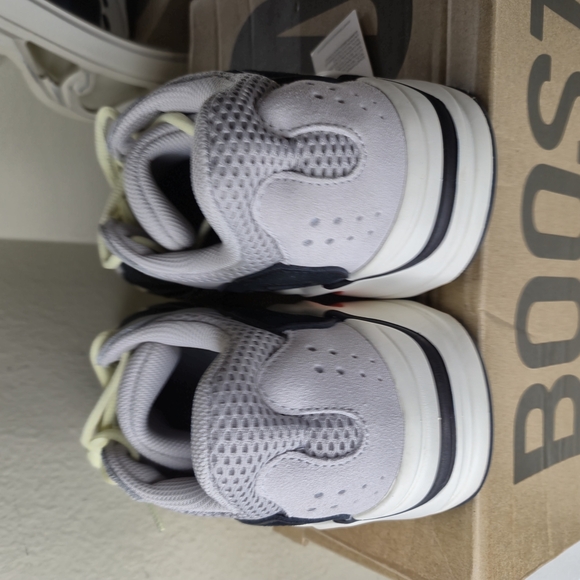 Yeezy Gray and Black Chunky Sneakers - Picture 5 of 8